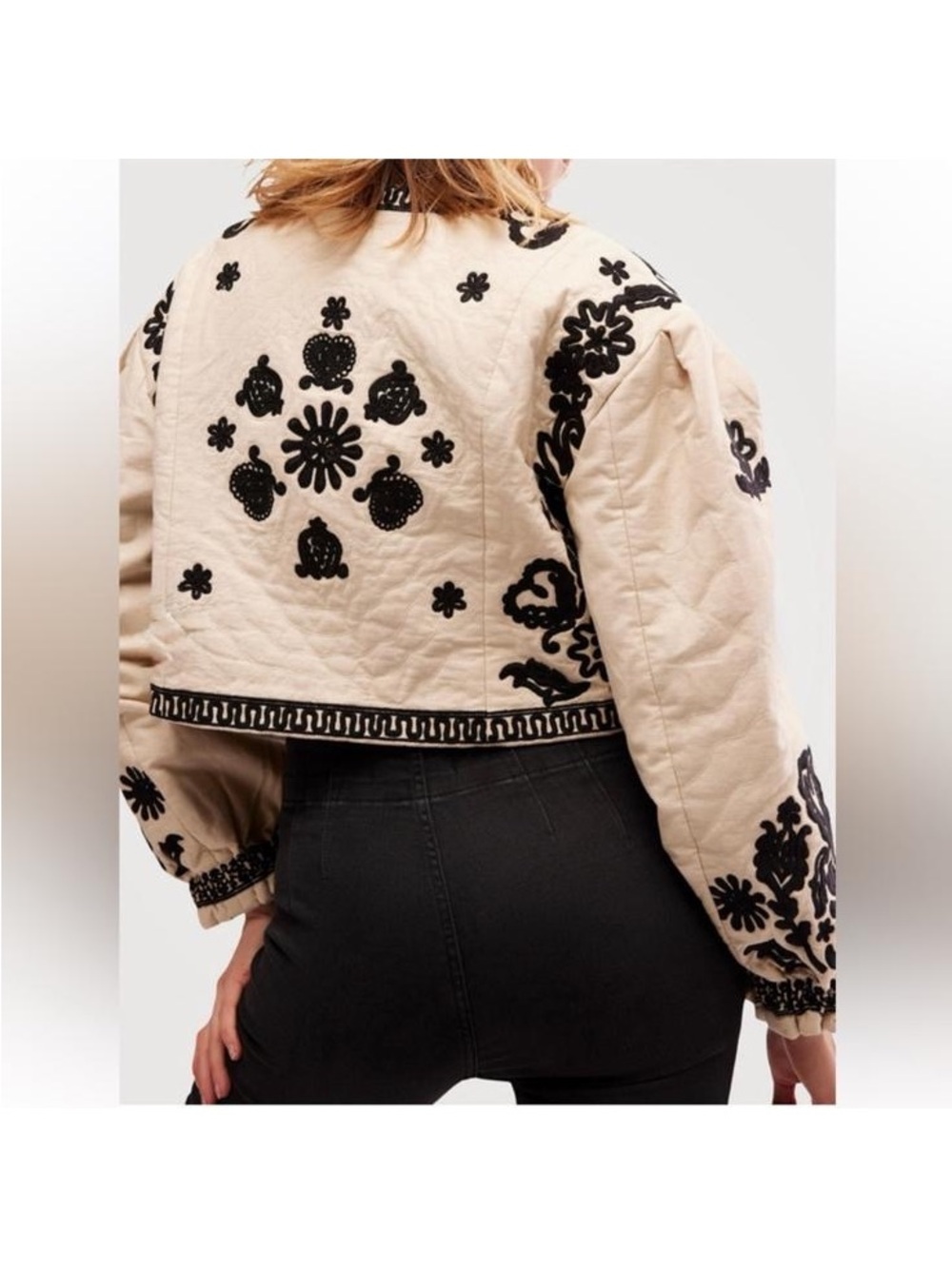 Free people M-L Embroidered Quilted Jacket 🤍 - Picture 6 of 6